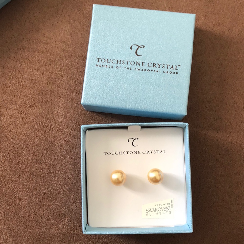 Gold crystal pearl stud earrings
